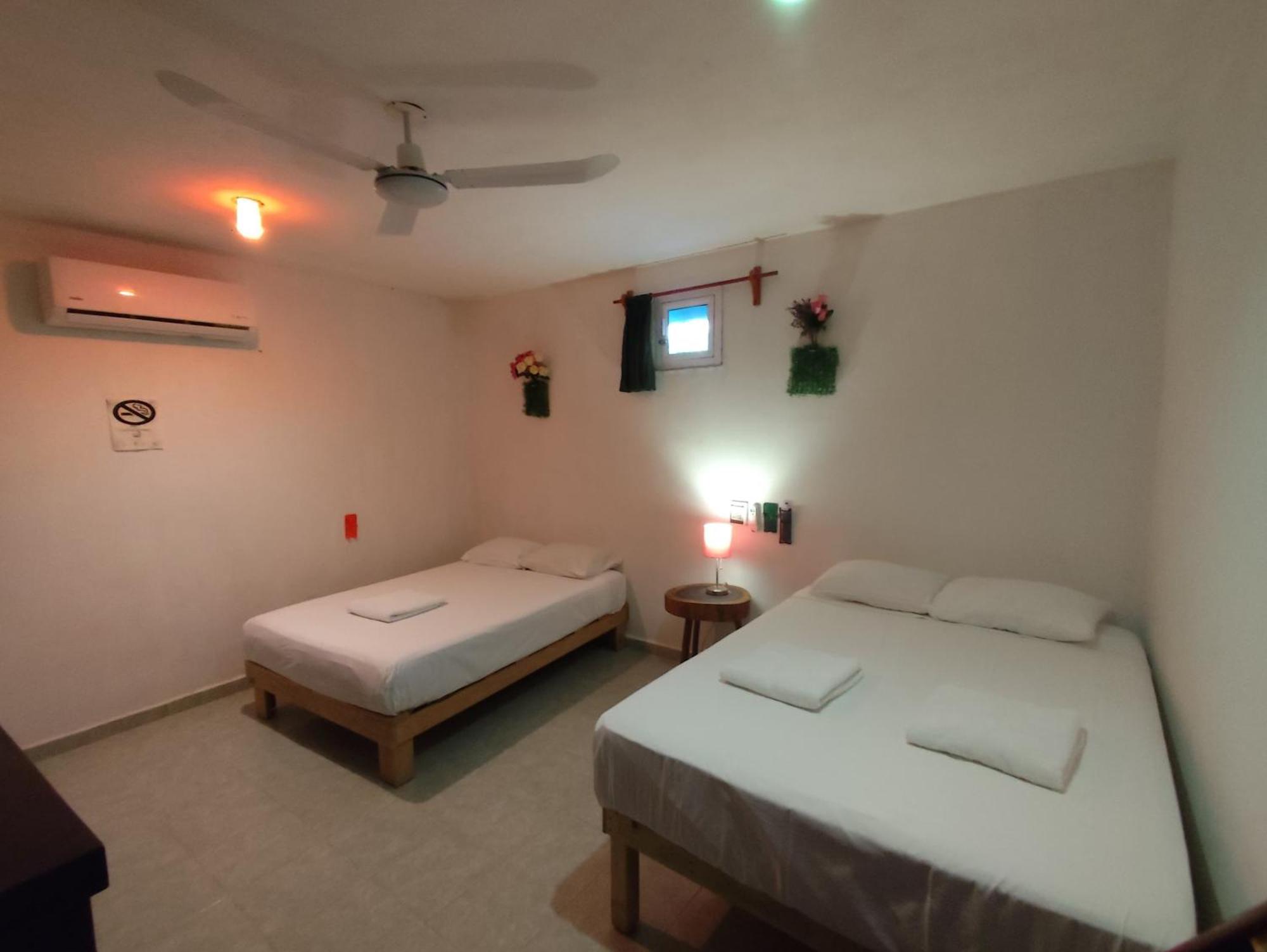 Alojamiento Ya'Ax Nah Playa del Carmen Zewnętrze zdjęcie