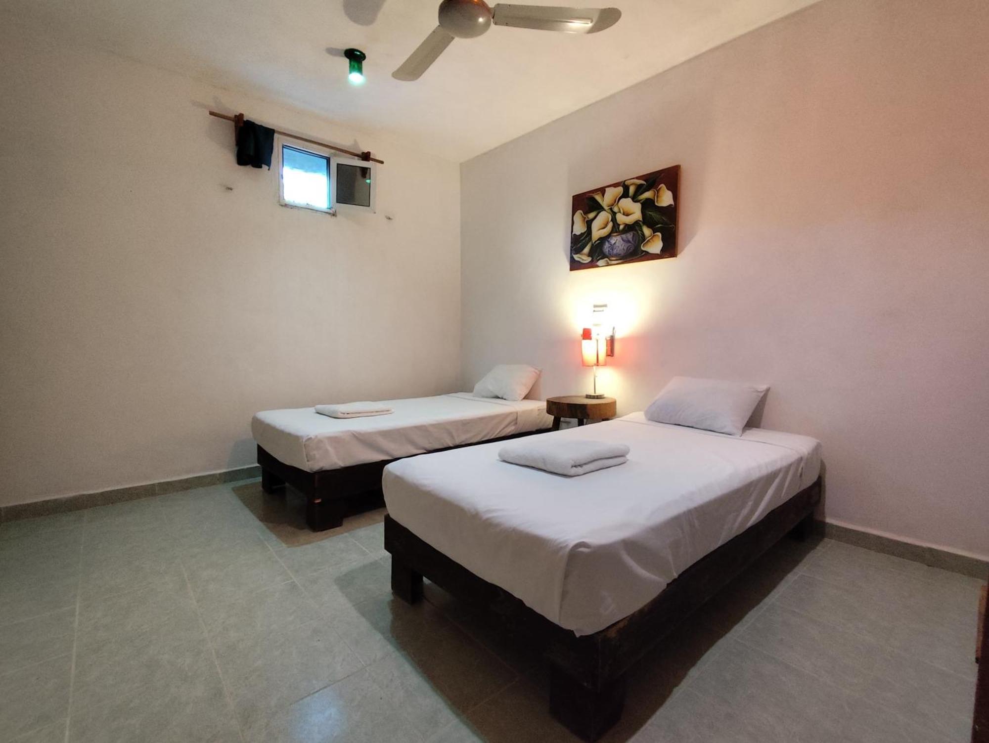 Alojamiento Ya'Ax Nah Playa del Carmen Zewnętrze zdjęcie