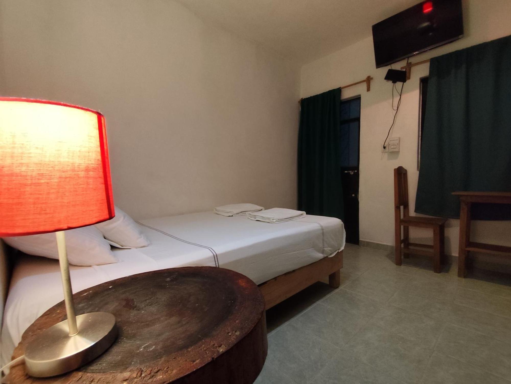 Alojamiento Ya'Ax Nah Playa del Carmen Zewnętrze zdjęcie